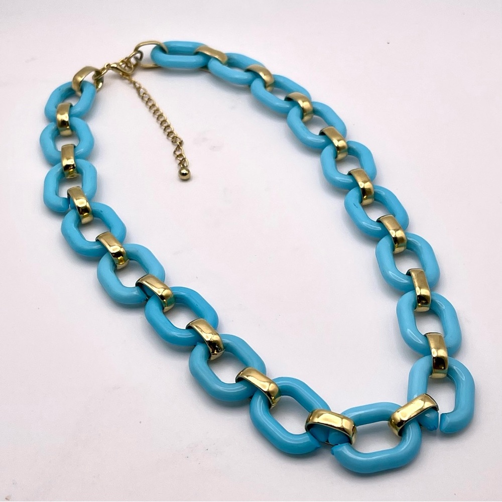 Cute Vintage Aqua Blue Acrylic and Gold Tone Link Chain Necklace - Picture 9 of 14
